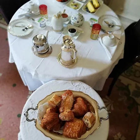 La Maison De Sophie * Nîmes